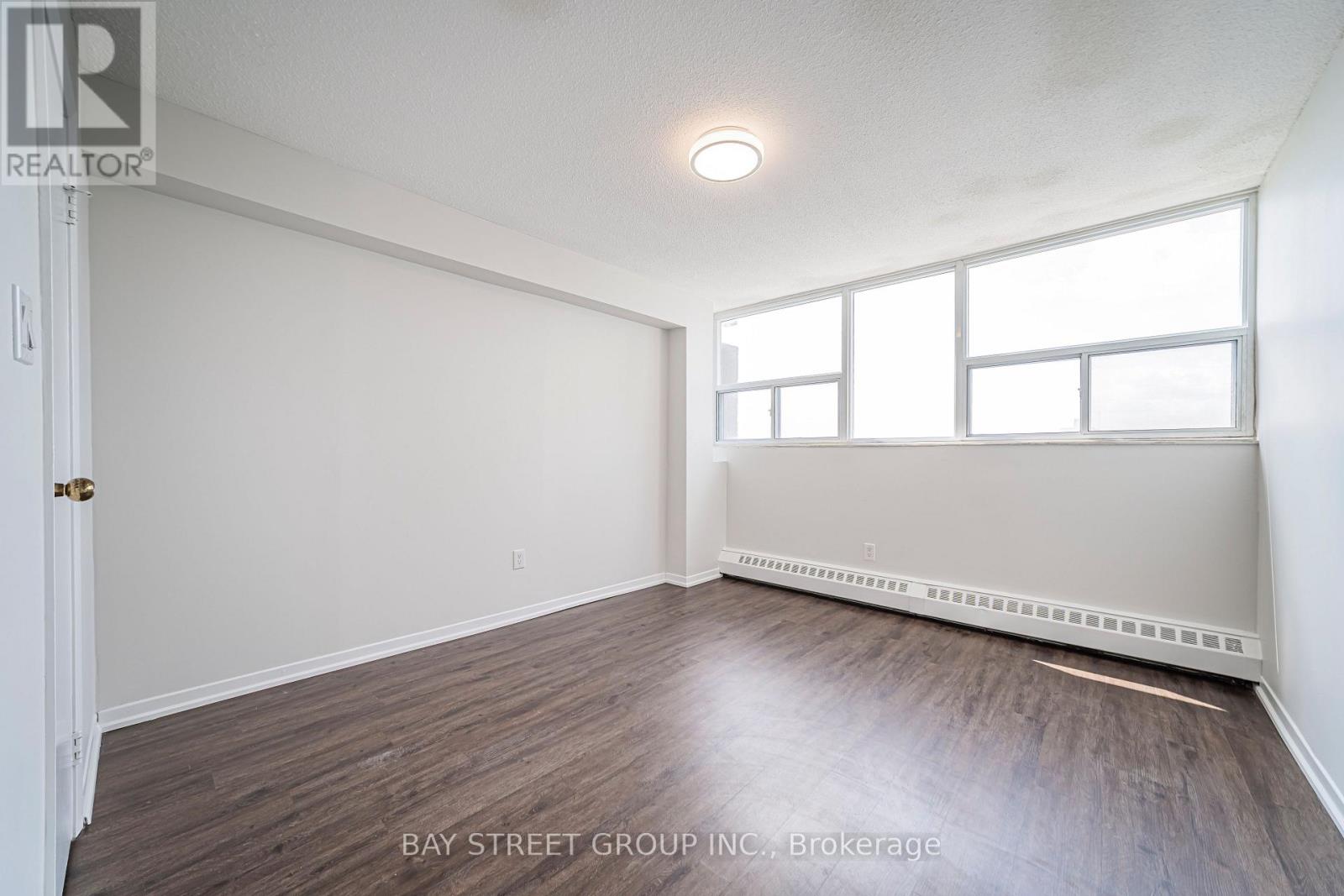 1401 - 4101 Sheppard Avenue E Property Photo 19