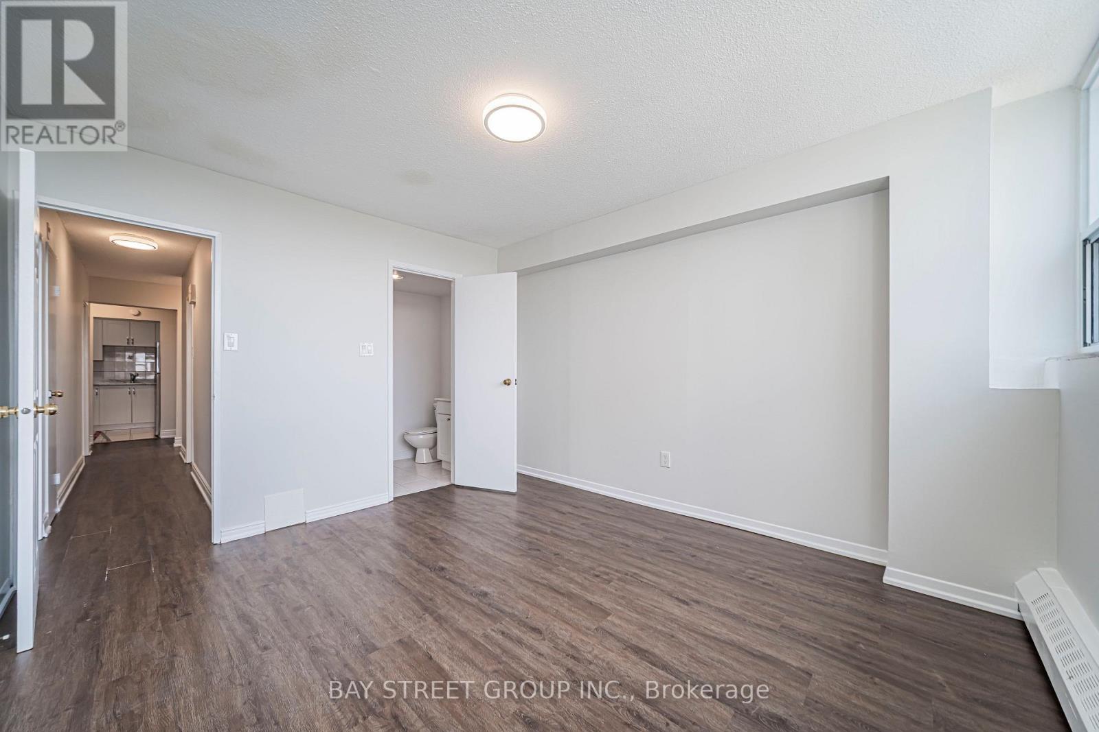 1401 - 4101 Sheppard Avenue E Property Photo 20