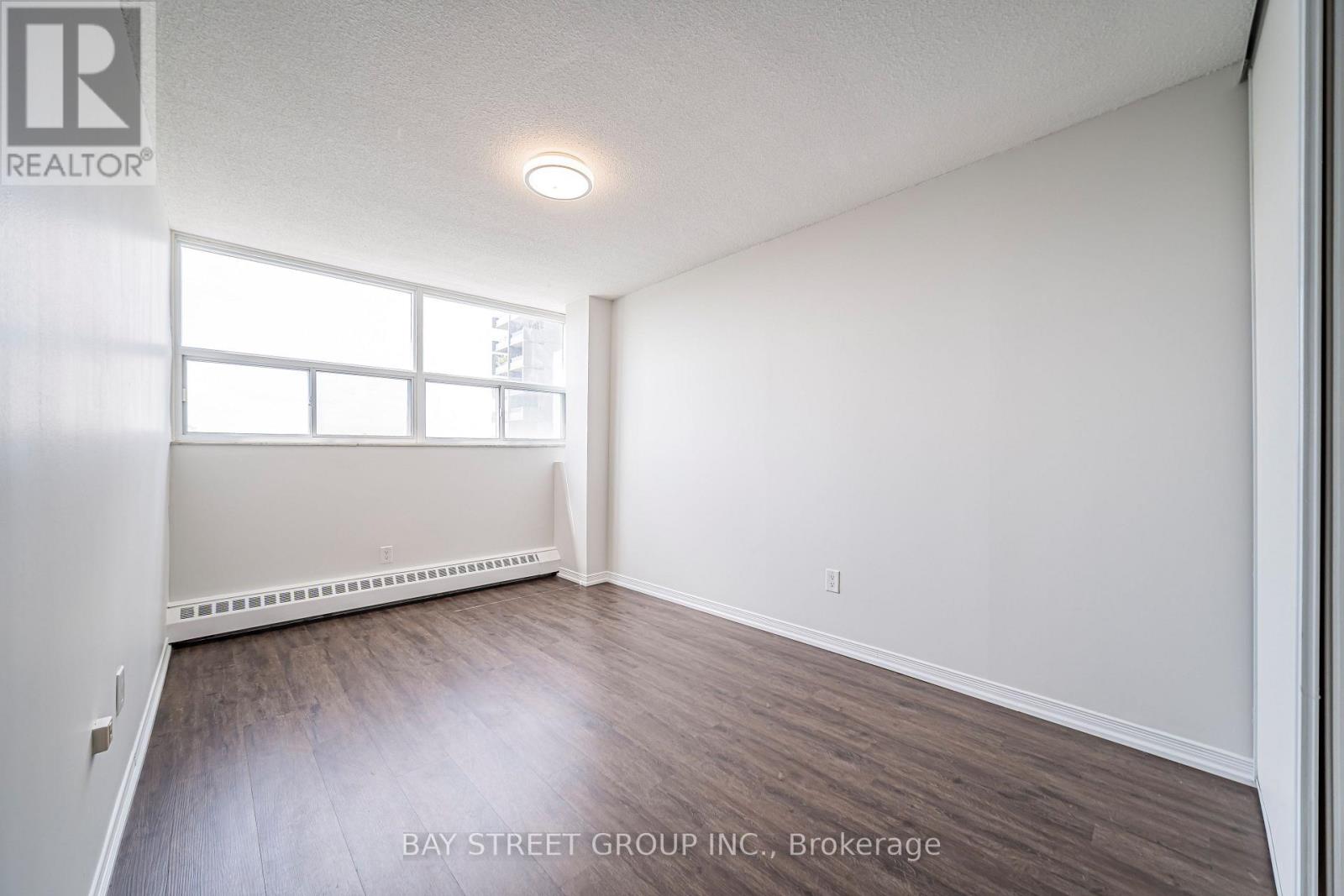 1401 - 4101 Sheppard Avenue E Property Photo 26