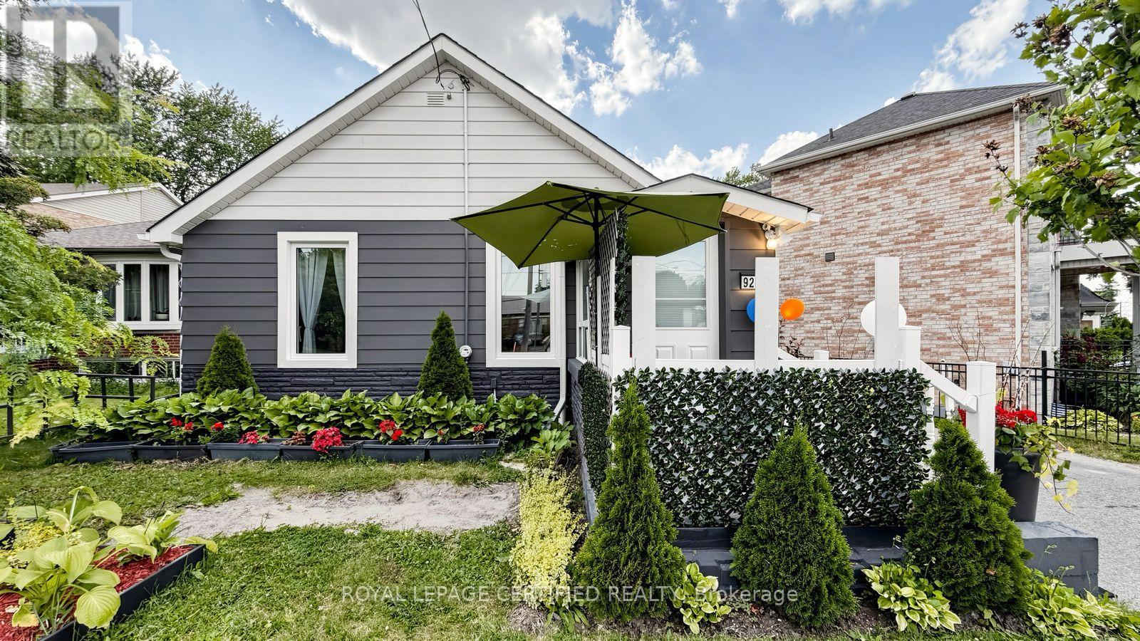 922a Danforth Road Property Photo 1