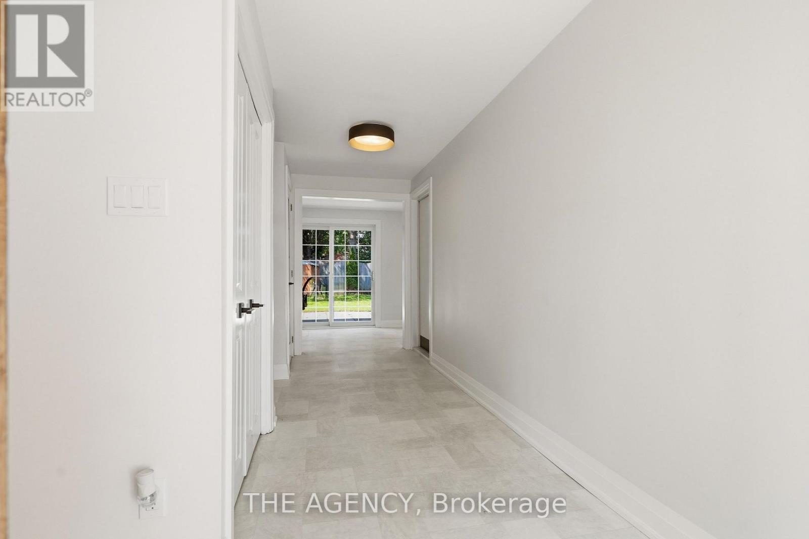 364 Adelaide Avenue E Property Photo 4