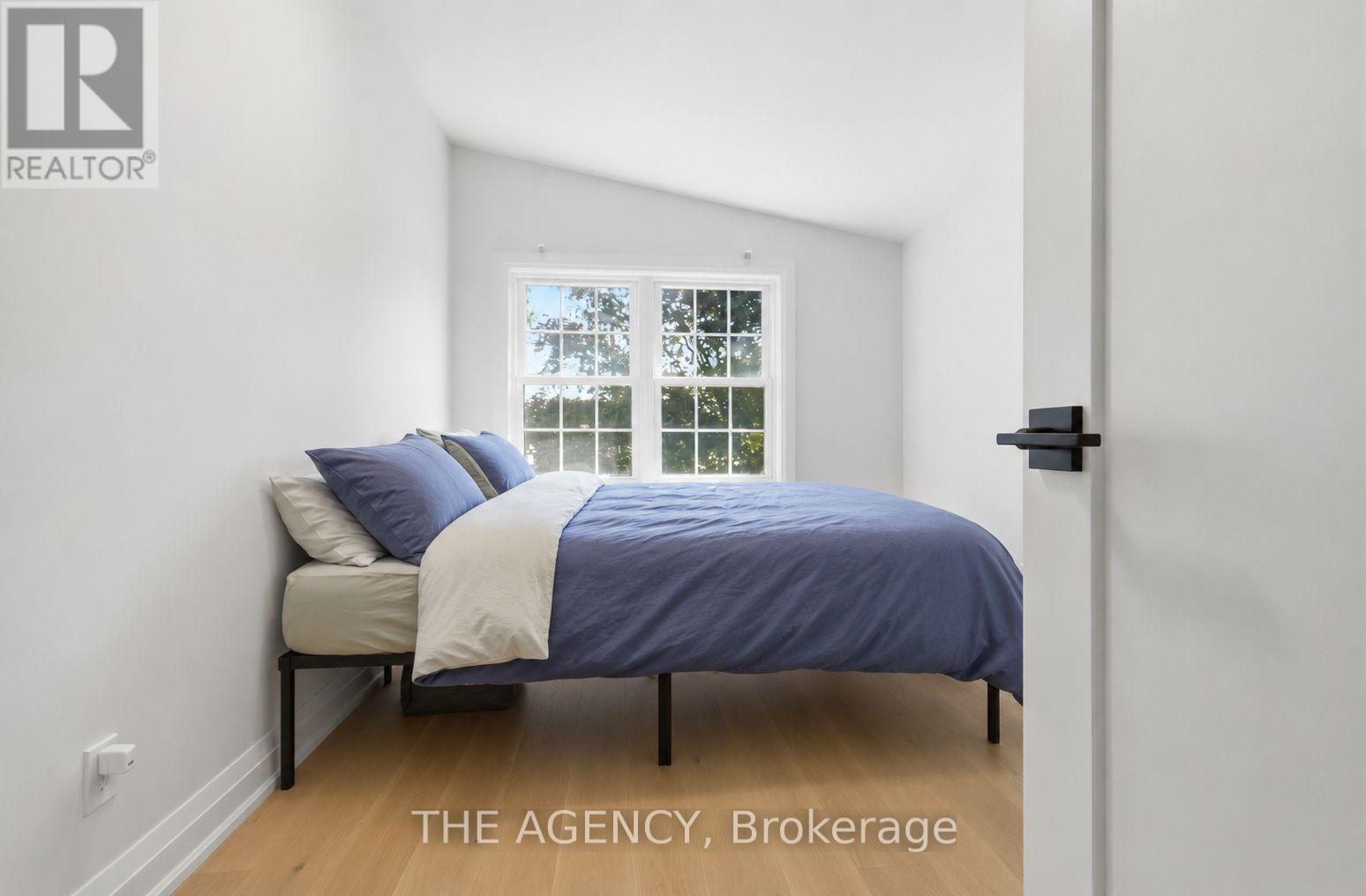 364 Adelaide Avenue E Property Photo 20