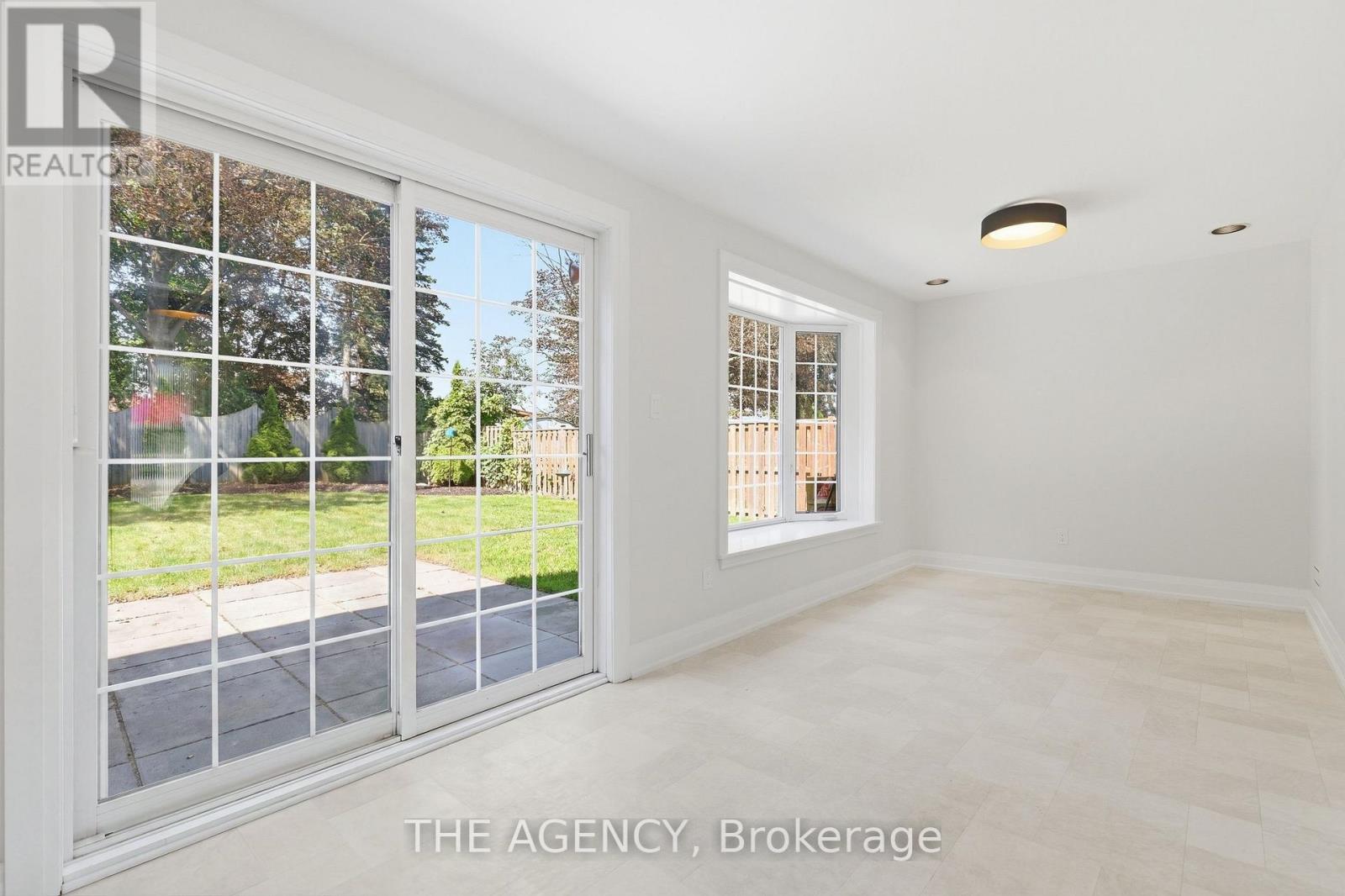 364 Adelaide Avenue E Property Photo 28