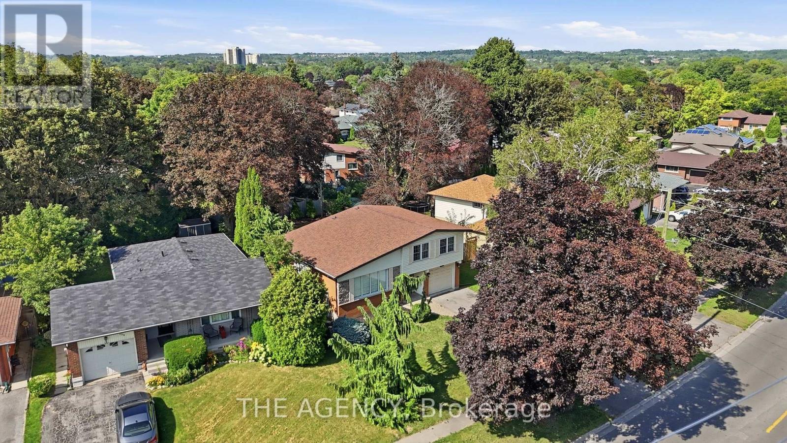 364 Adelaide Avenue E Property Photo 33