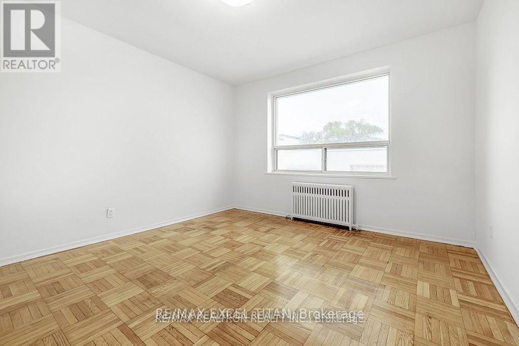 303 - 156 Kingston Road Property Photo 5