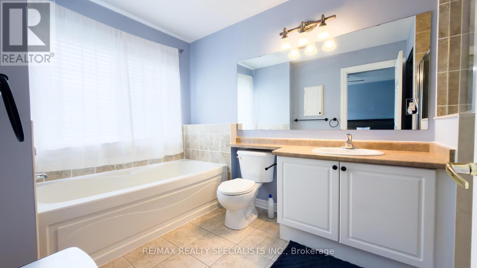111 Civic Centre Drive Property Photo 15