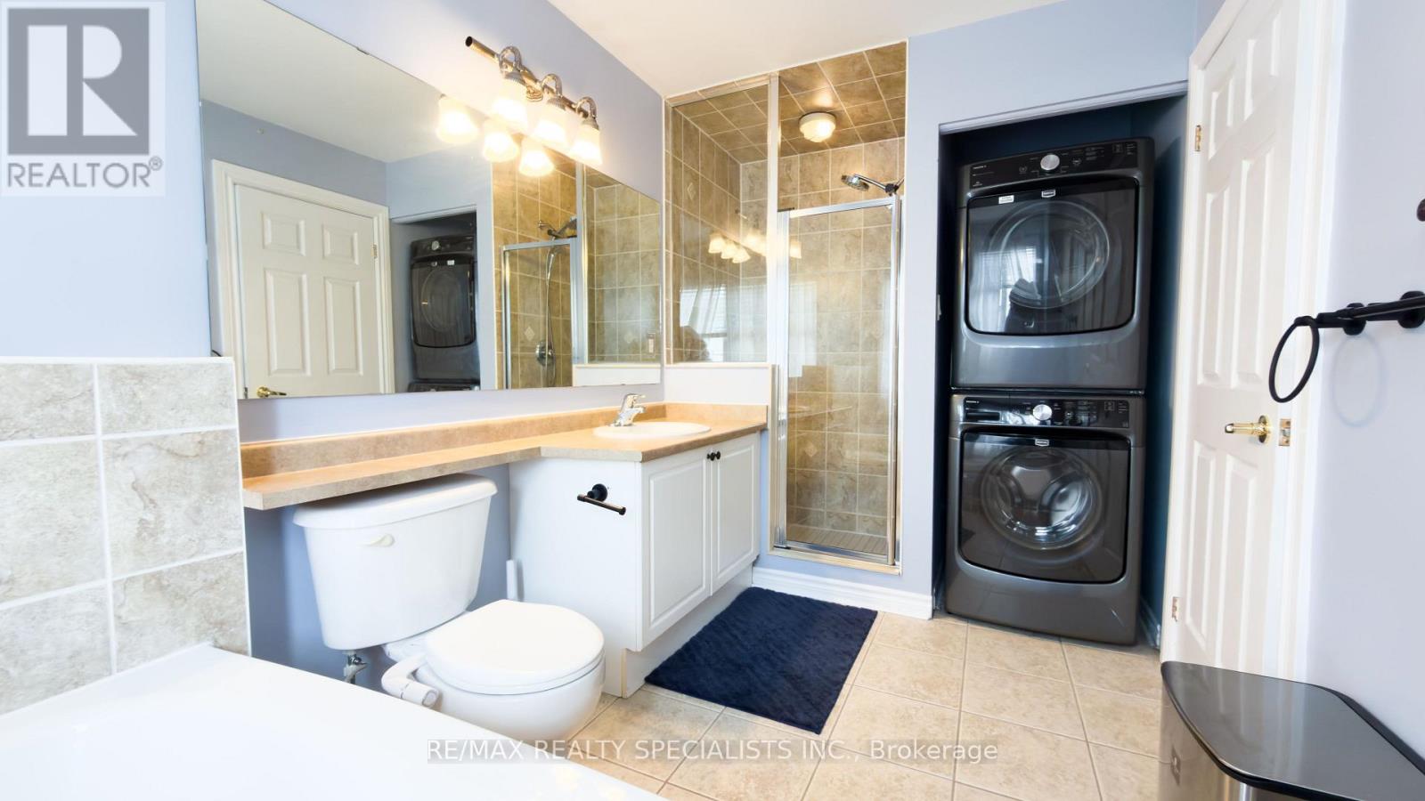 111 Civic Centre Drive Property Photo 17