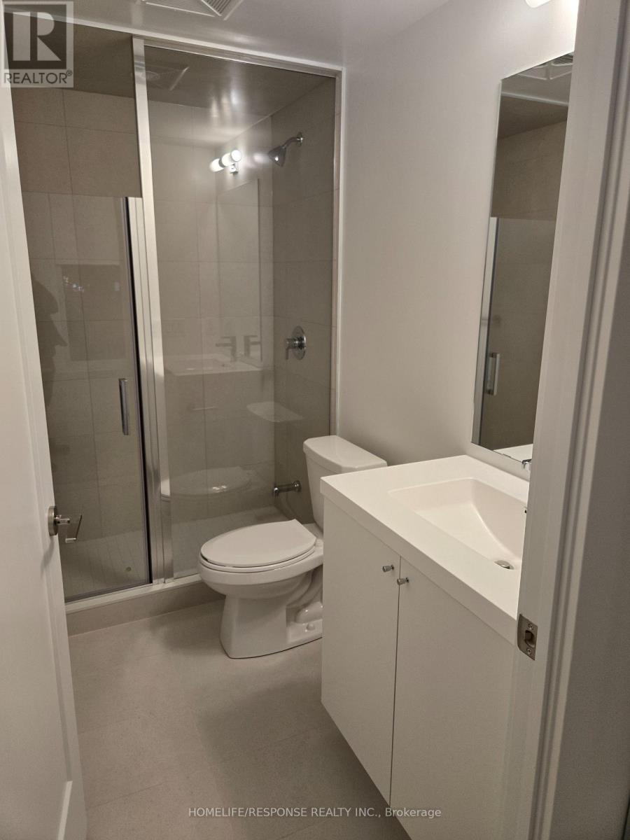 916 - 2545 Simcoe Street N Property Photo 9