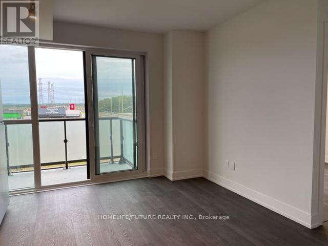 407 - 2550 Simcoe Street N Property Photo 4