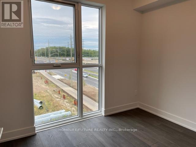 407 - 2550 Simcoe Street N Property Photo 5