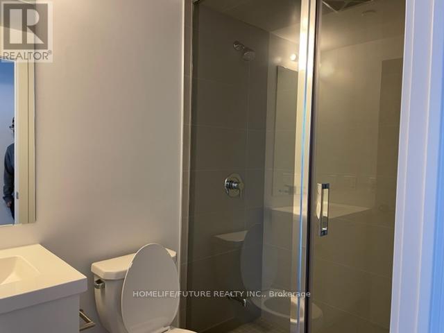407 - 2550 Simcoe Street N Property Photo 12