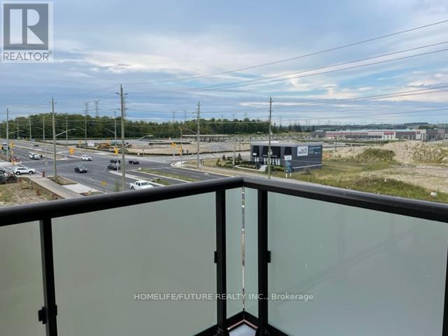 407 - 2550 Simcoe Street N Property Photo 18