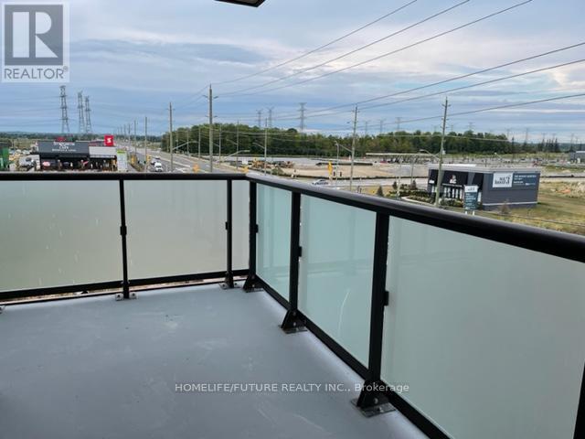 407 - 2550 Simcoe Street N Property Photo 19