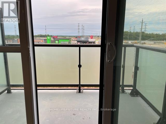 407 - 2550 Simcoe Street N Property Photo 20