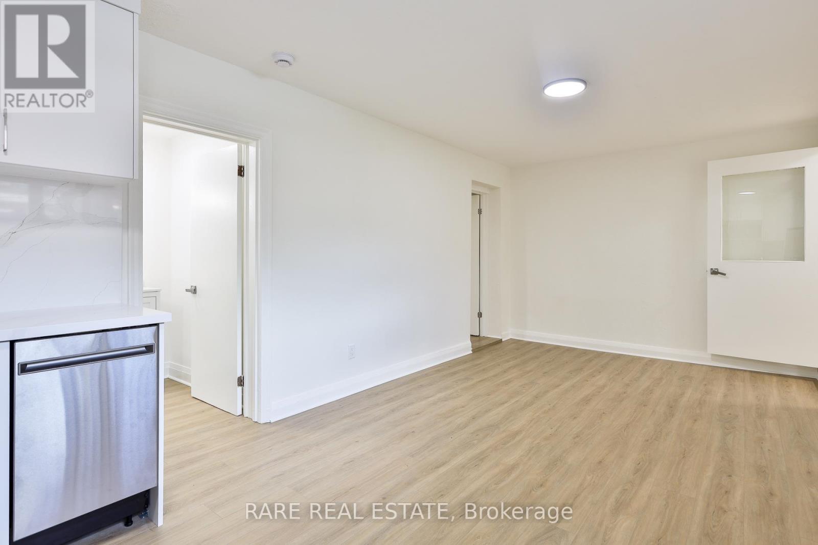 A - 2369 Queen Street E Property Photo 9