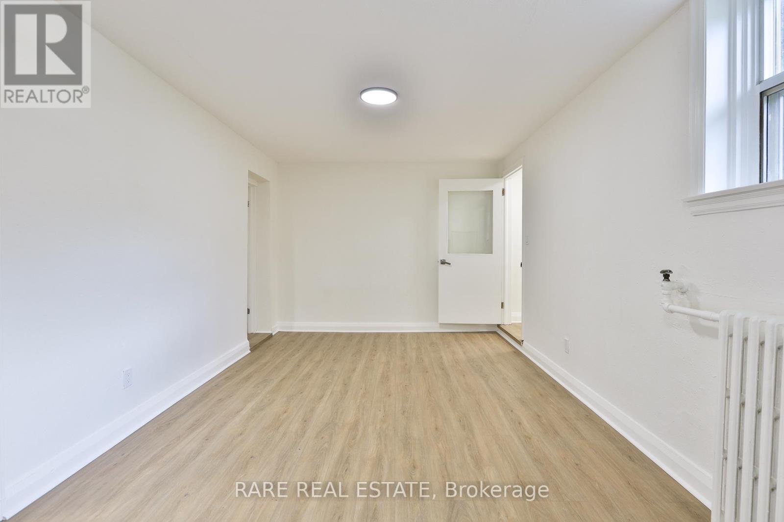 A - 2369 Queen Street E Property Photo 10