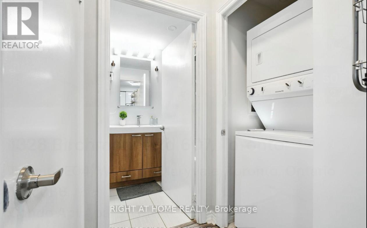607 - 1328 Birchmount Road Property Photo 5