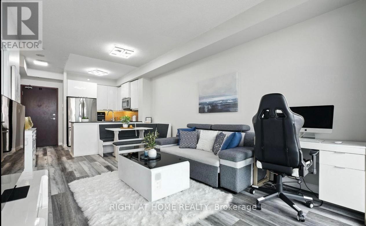 607 - 1328 Birchmount Road Property Photo 8