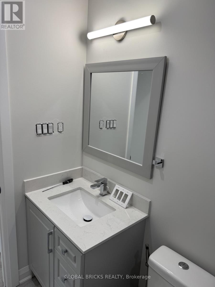 Unit 3- Lower - 101 Minerva Avenue Property Photo 3