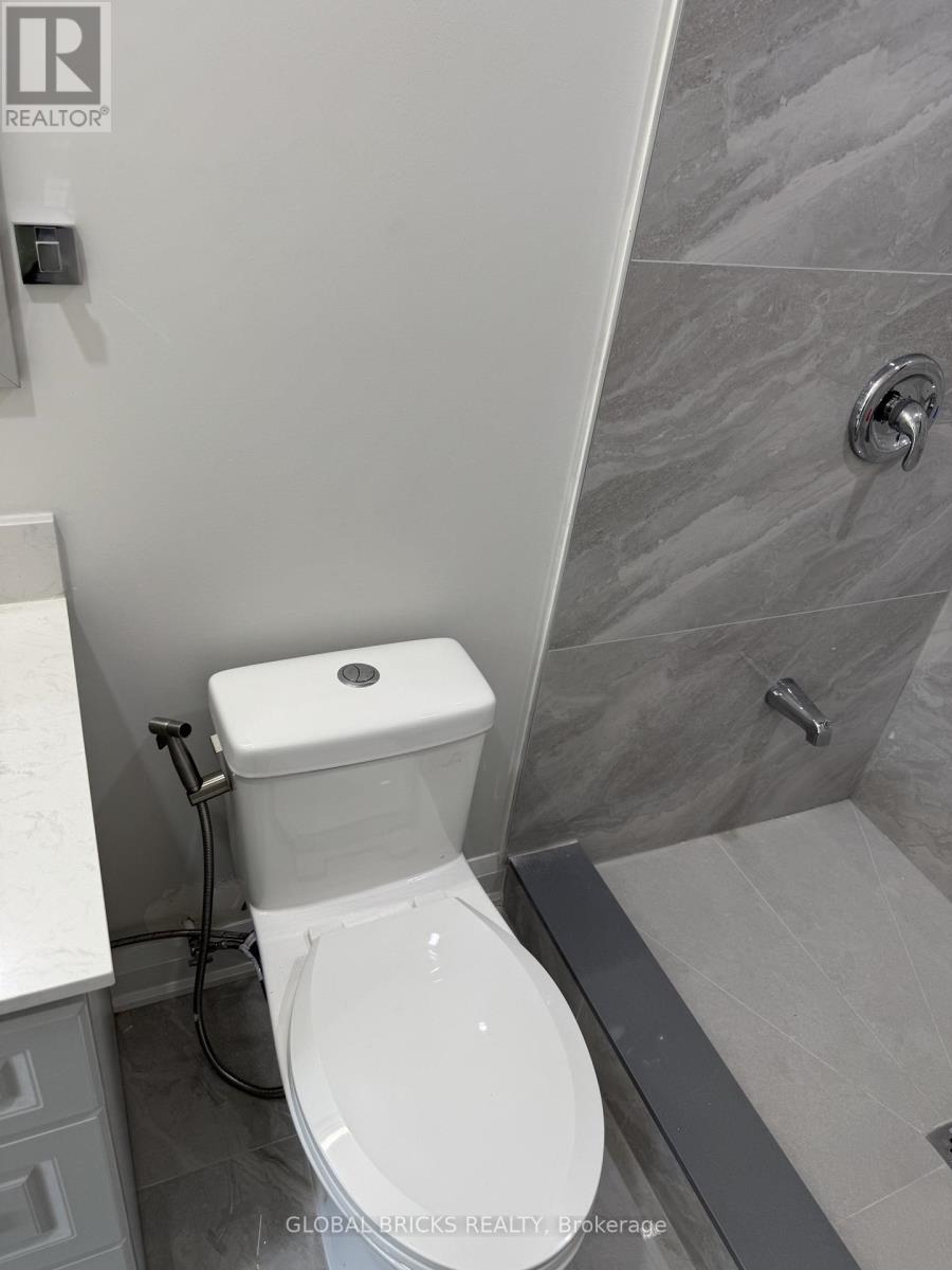 Unit 3- Lower - 101 Minerva Avenue Property Photo 8