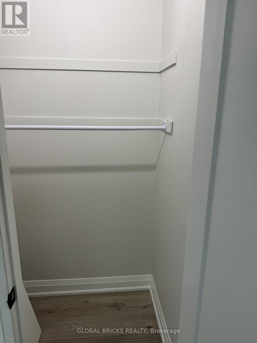 Unit 3- Lower - 101 Minerva Avenue Property Photo 9