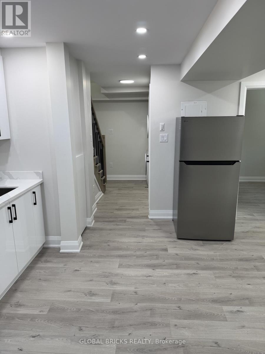Unit 3- Lower - 101 Minerva Avenue Property Photo 24