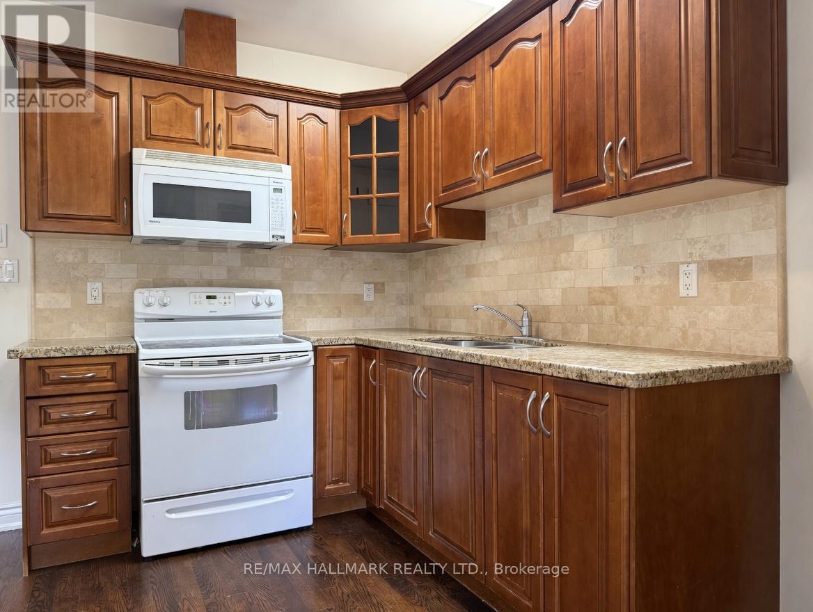 2 - 2038 Danforth Avenue Property Photo 8
