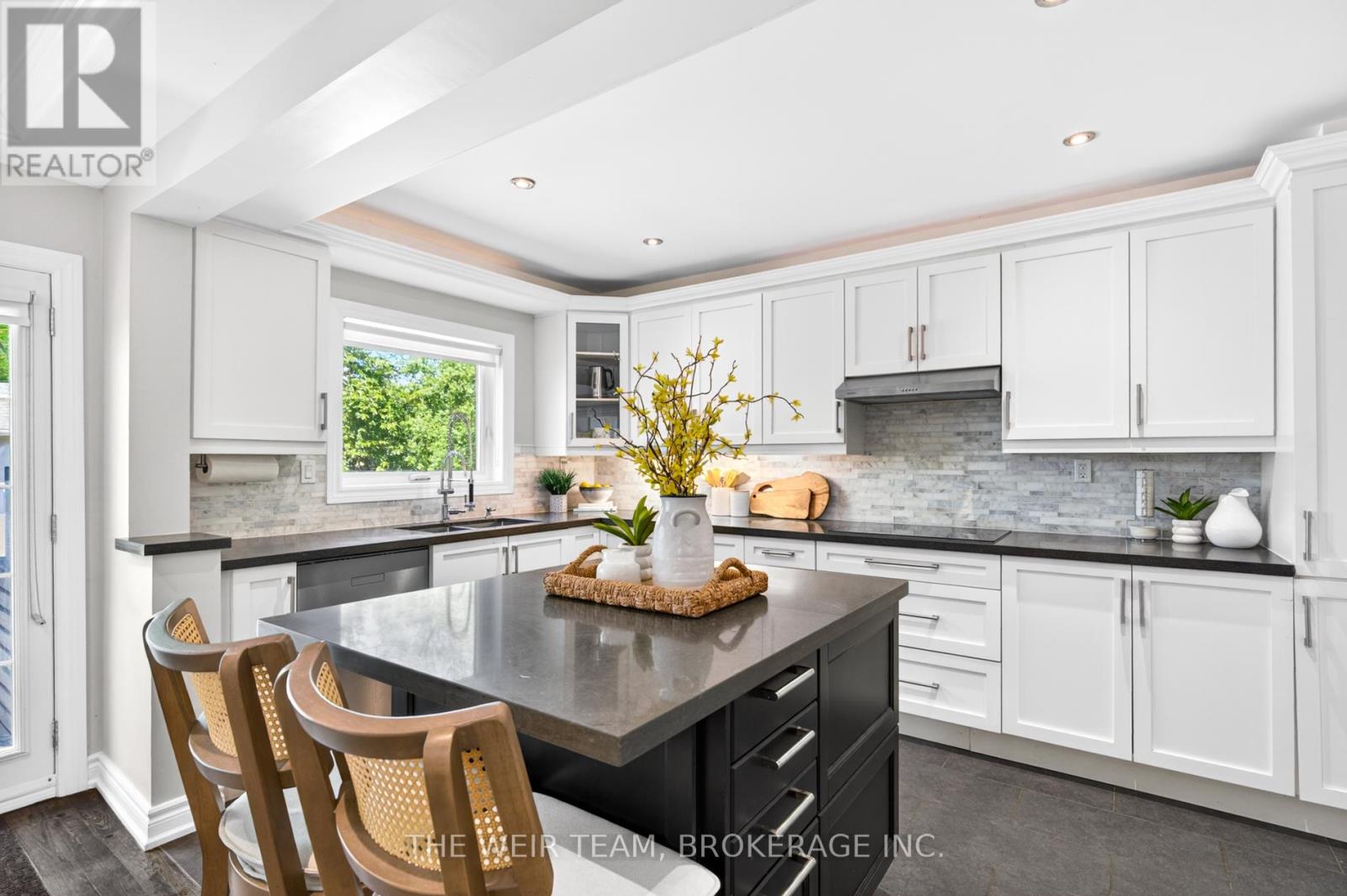 92 Gradwell Drive Property Photo 19
