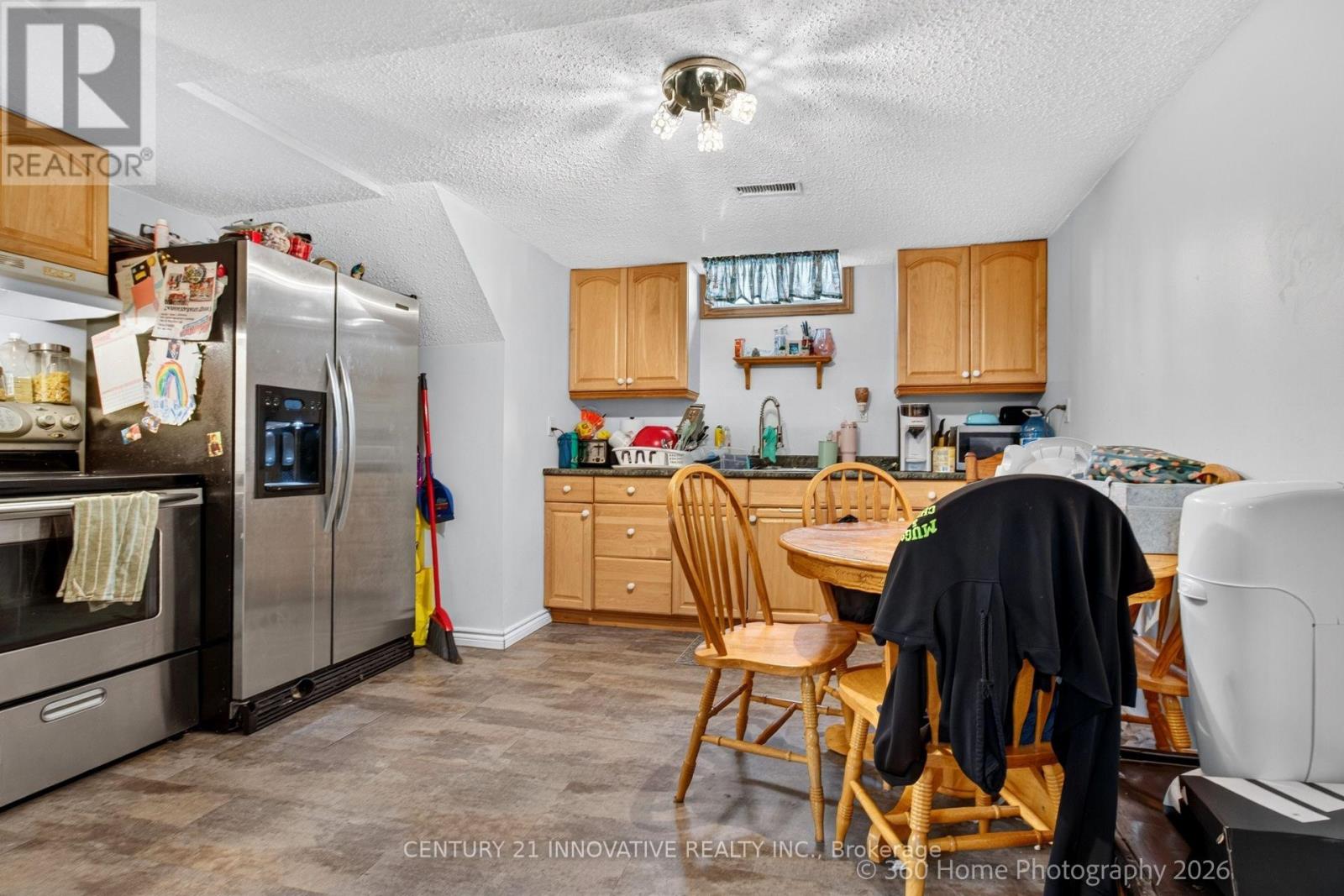 888 Southgate Drive Property Photo 6