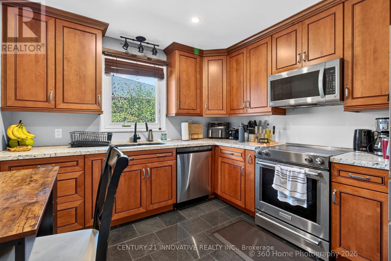 888 Southgate Drive Property Photo 14