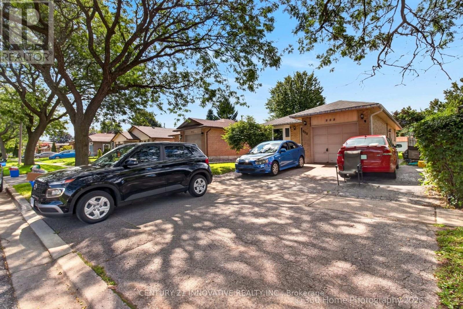 888 Southgate Drive Property Photo 18