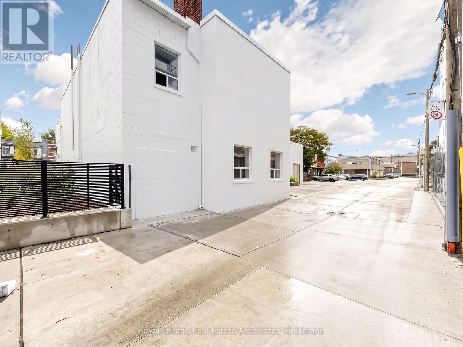 1 - 1597 Queen Street E Property Photo 4