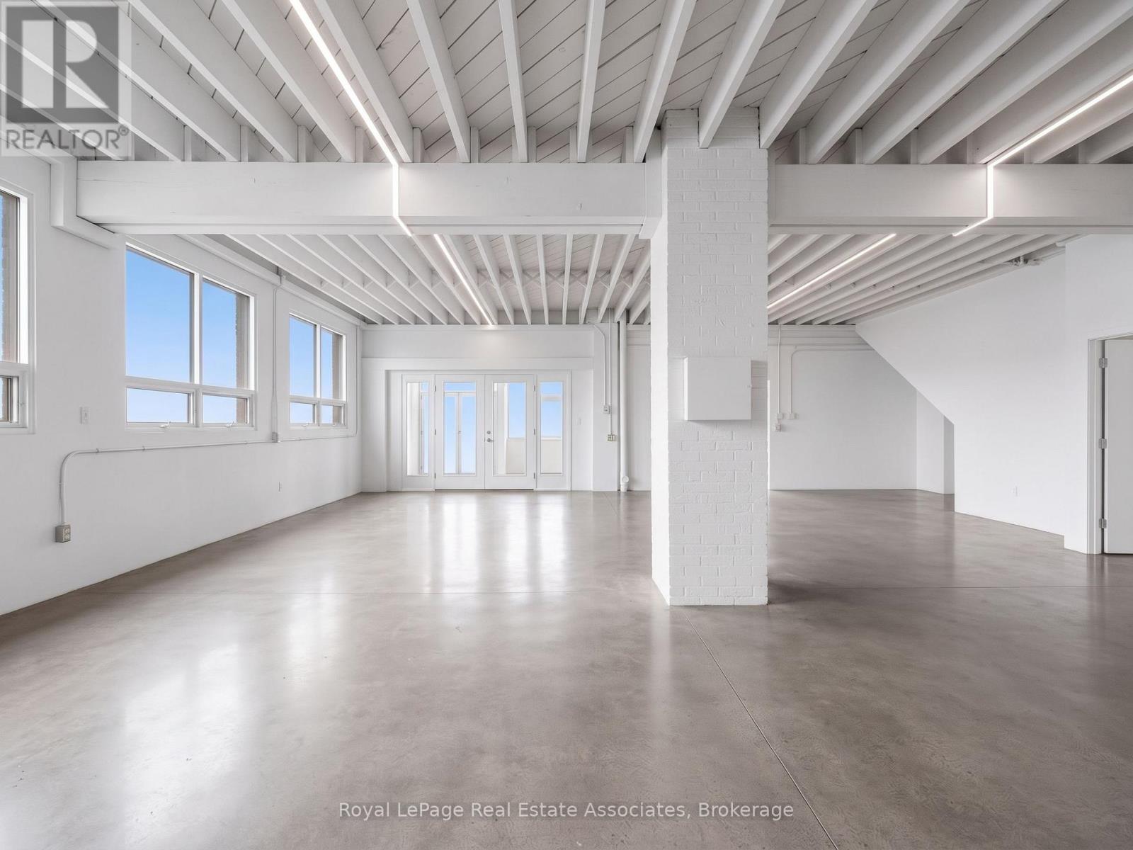 1 - 1597 Queen Street E Property Photo 8