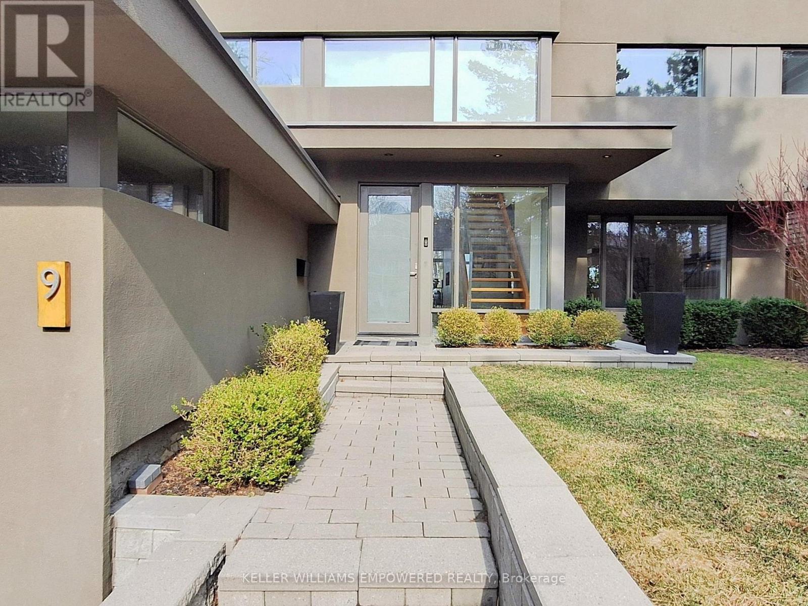9 Fenwood Heights Property Photo 5