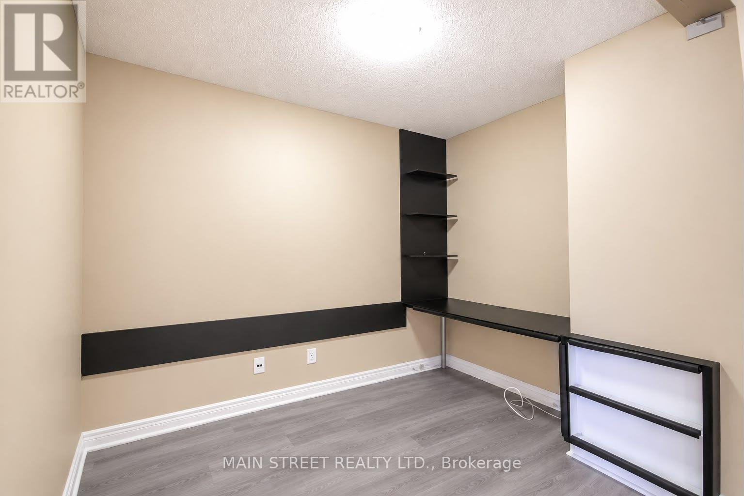 1208 - 83 Borough Drive Property Photo 6
