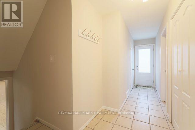 Lower - 45 Landfair Crescent Property Photo 5