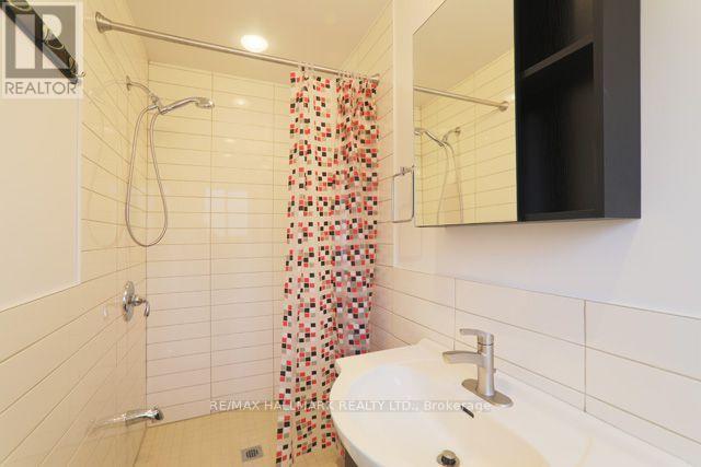Lower - 45 Landfair Crescent Property Photo 8