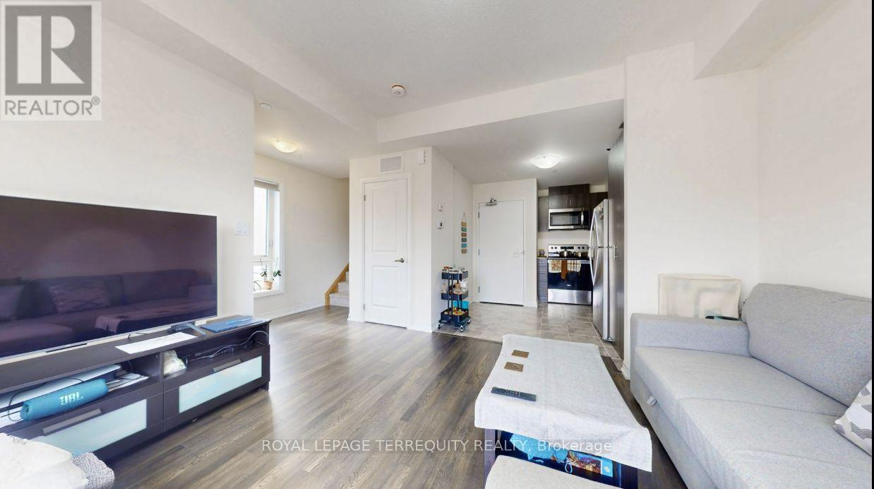 43 - 30 Liben Way Property Photo 6