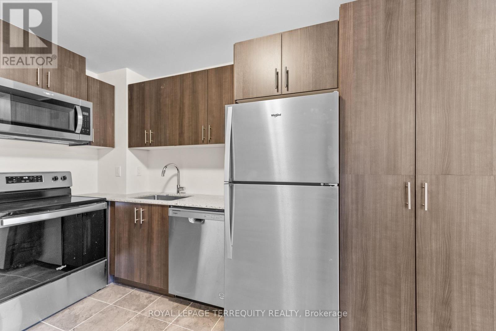 43 - 30 Liben Way Property Photo 12