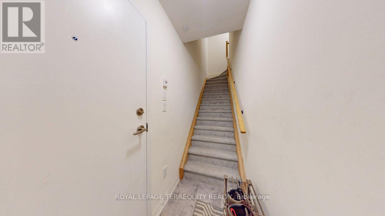 43 - 30 Liben Way Property Photo 16
