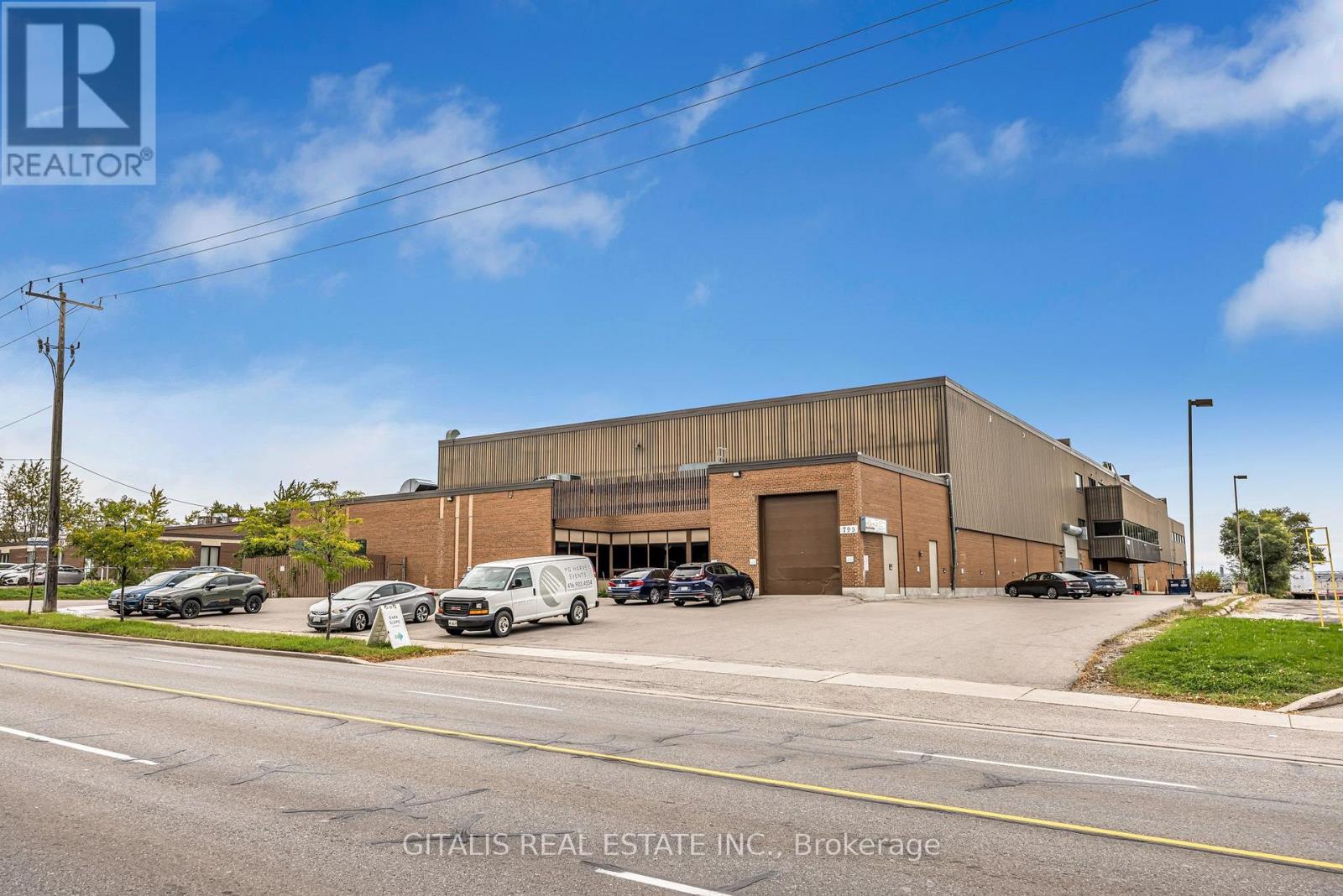 204 - 793 Pharmacy Avenue Property Photo 11