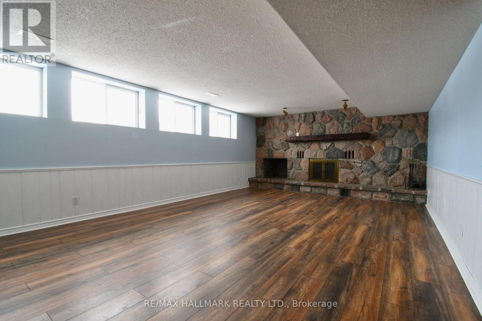 18555 Highway 12 Property Photo 18
