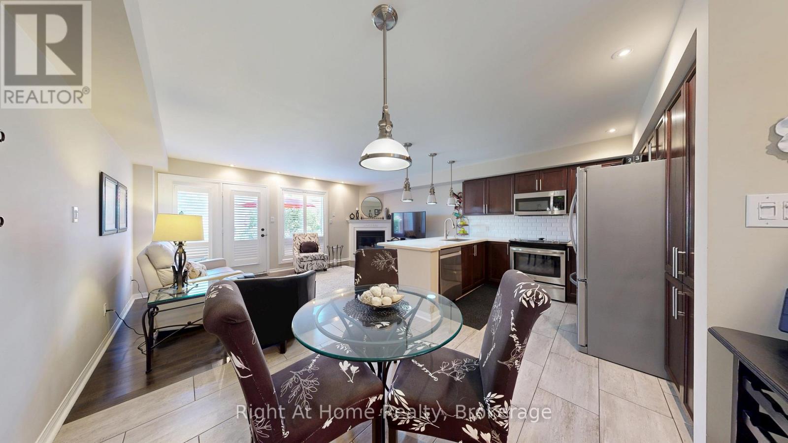 40 Torr Lane Property Photo 6