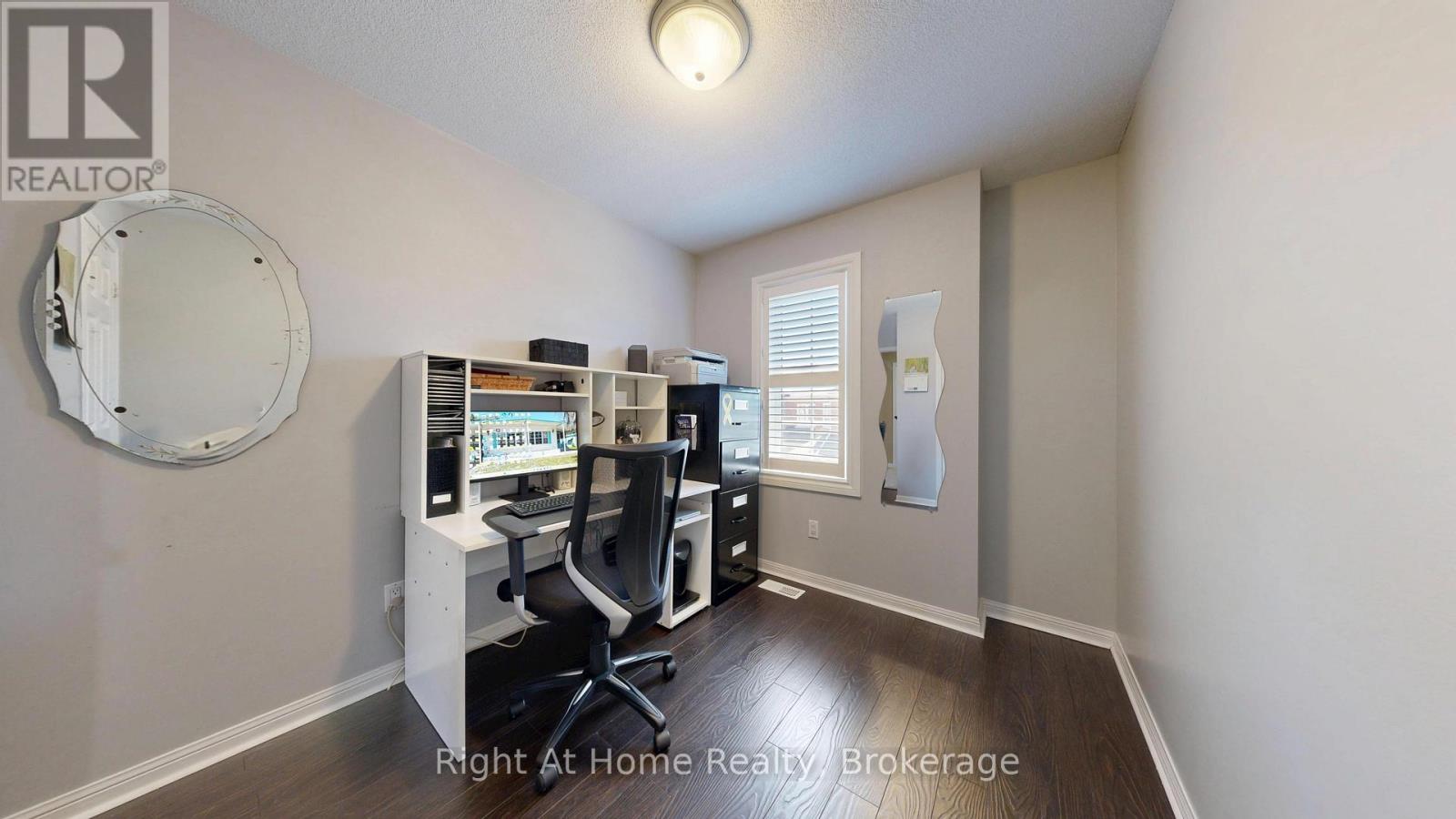 40 Torr Lane Property Photo 15