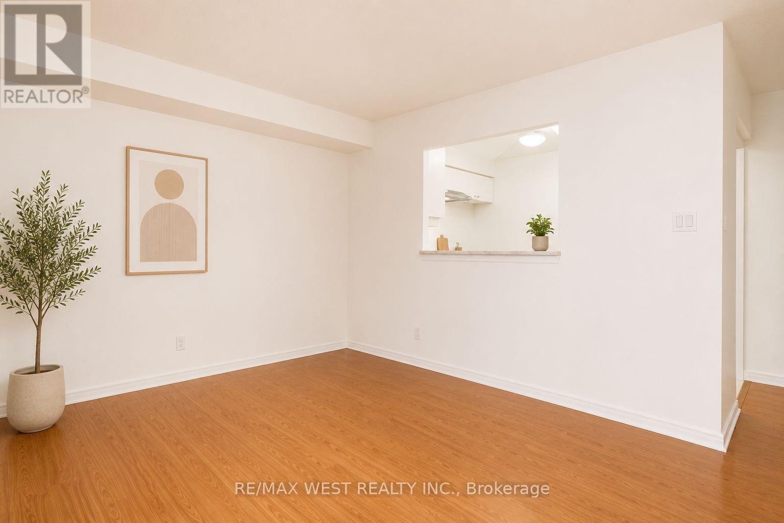 707 - 88 Corporate Drive Property Photo 5