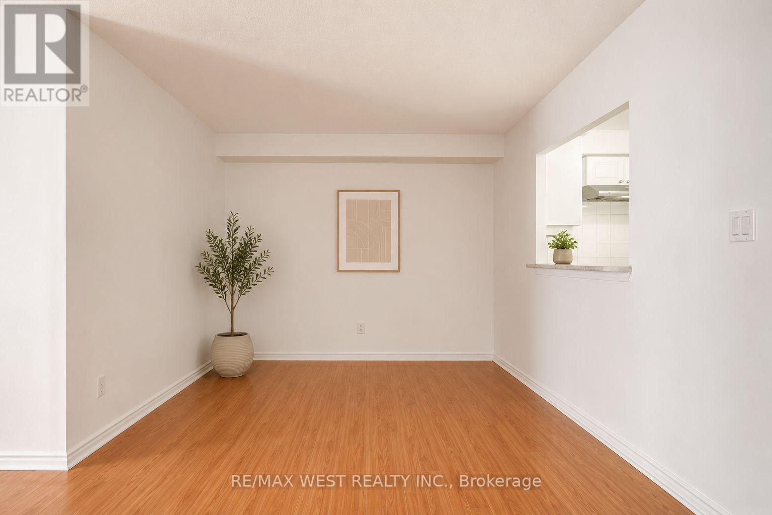 707 - 88 Corporate Drive Property Photo 8