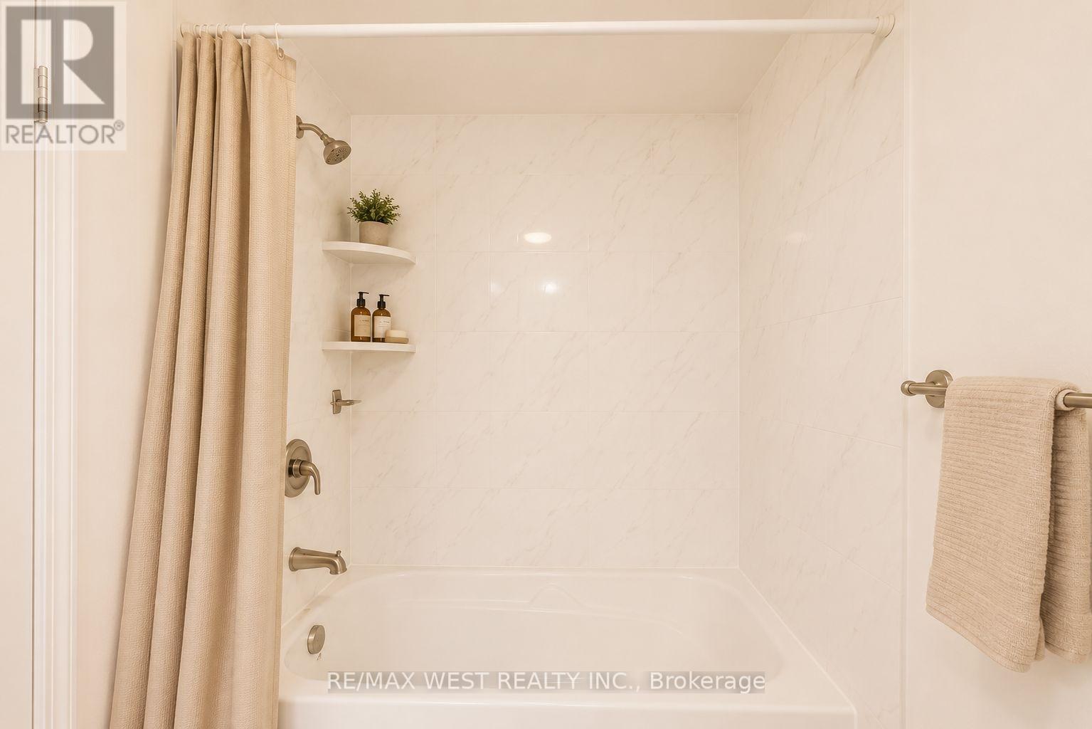 707 - 88 Corporate Drive Property Photo 13
