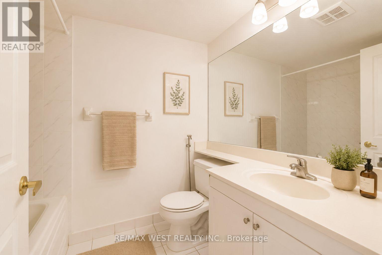 707 - 88 Corporate Drive Property Photo 16