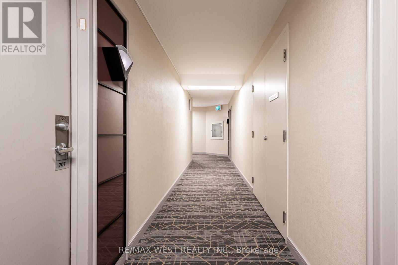 707 - 88 Corporate Drive Property Photo 21