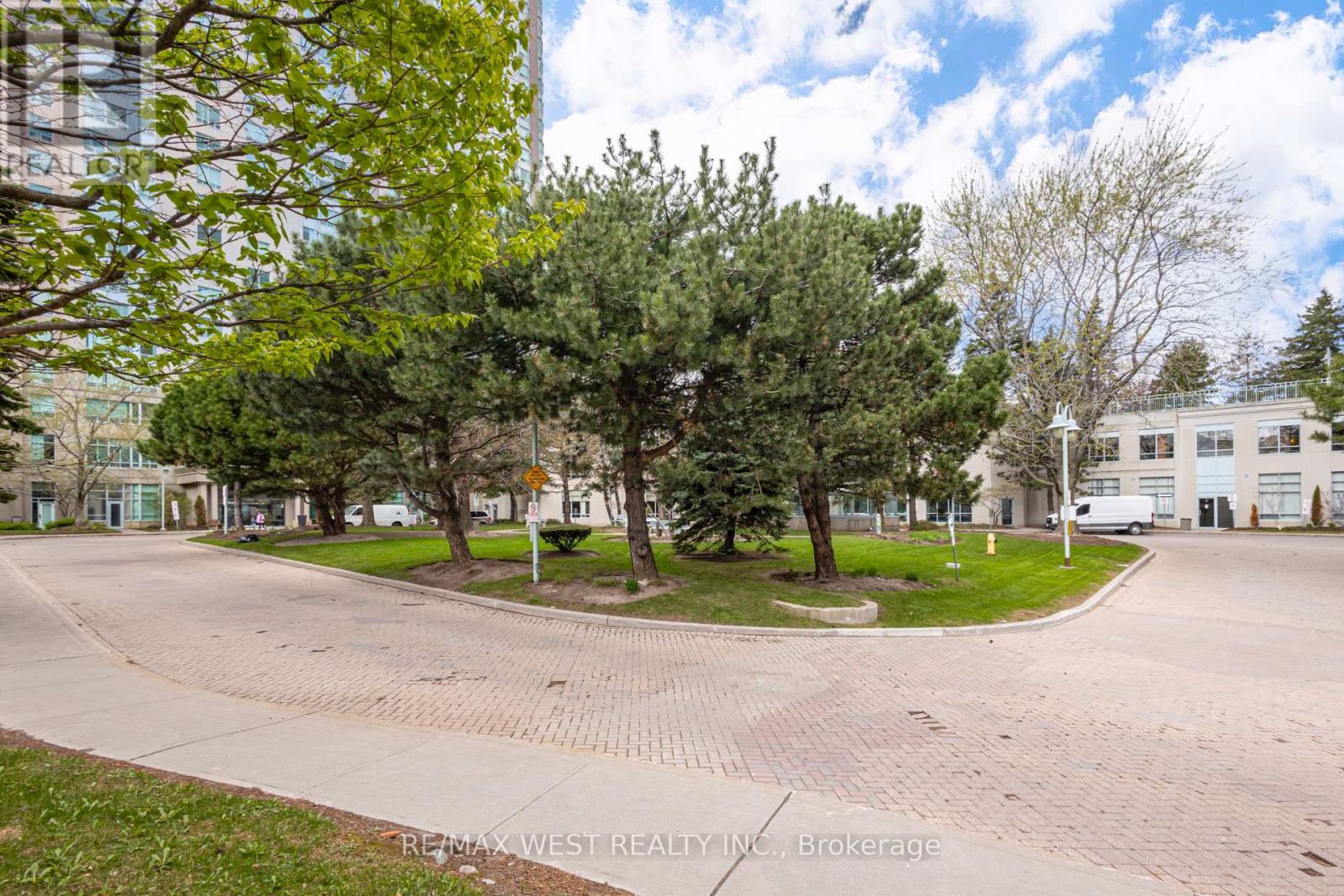 707 - 88 Corporate Drive Property Photo 36